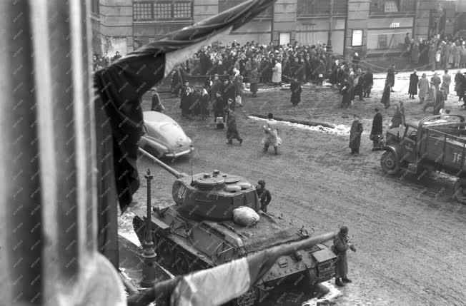 Városkép - Budapest az 1956-os forradalom és szabadságharc után