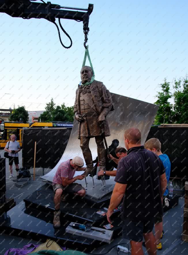 Köztéri szobor - Budapest - Széll Kálmán szobor felállítása