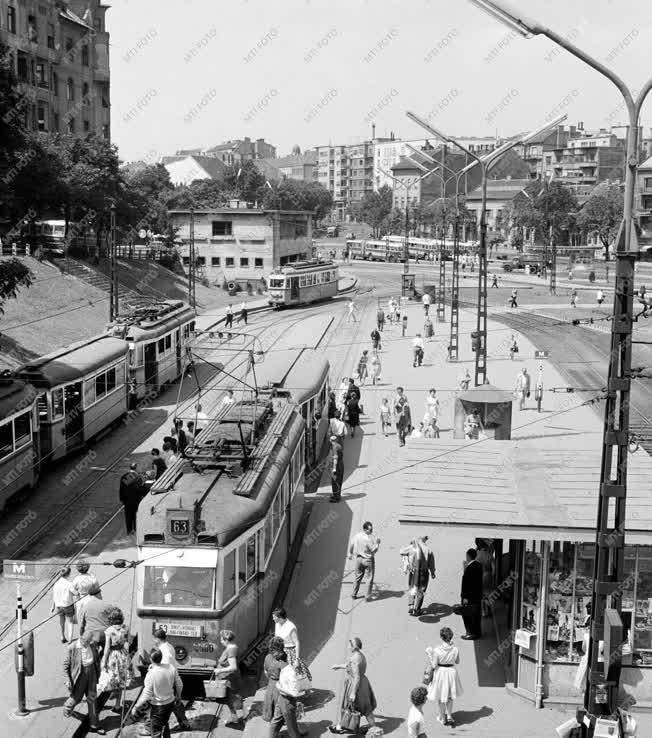 Forgalom - Moszkva tér