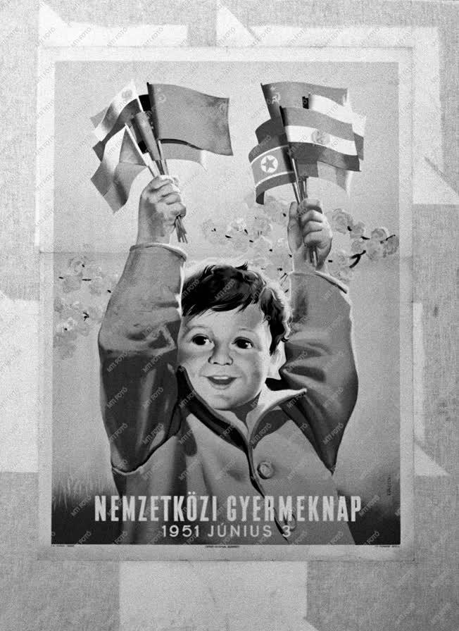Kultúra - Belpolitika - Politikai plakátok 1945-1965 című kiállítás