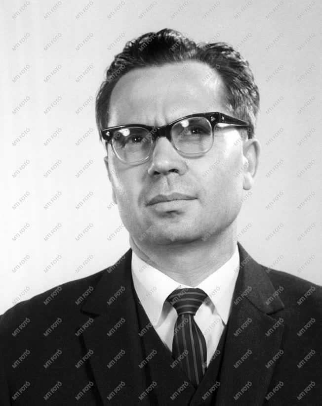 1970-es Állami-díjasok - Dr. Fehér Károly