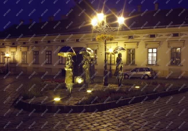 Köztéri szobor - Budapest - Varga Imre: Várakozók