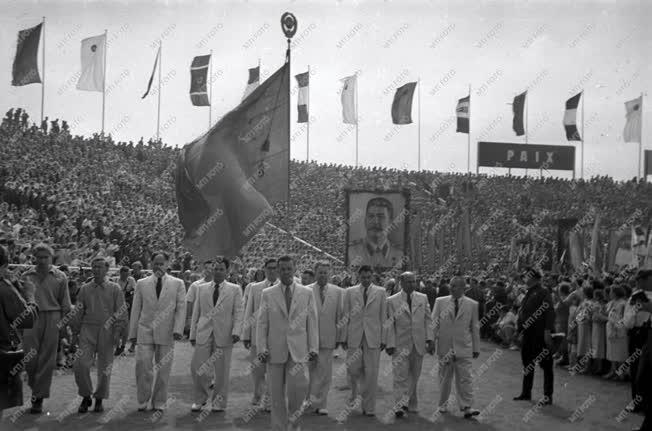 Ifjúsági szervezet - VIT Berlinben 