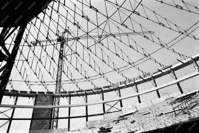 Építkezés - új sportcsarnok épül Budapesten