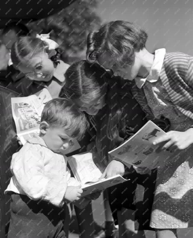 Kultúra - Könyvkiadás - Könyvnapok 1954.