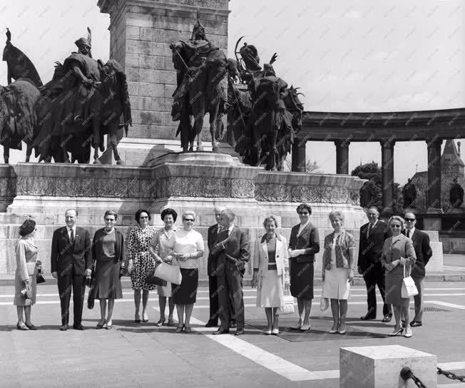 Turizmus - Holland turisták Budapesten