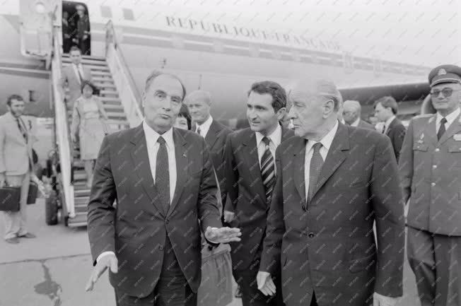 Külkapcsolat - Francois Mitterrand hazánkba érkezett
