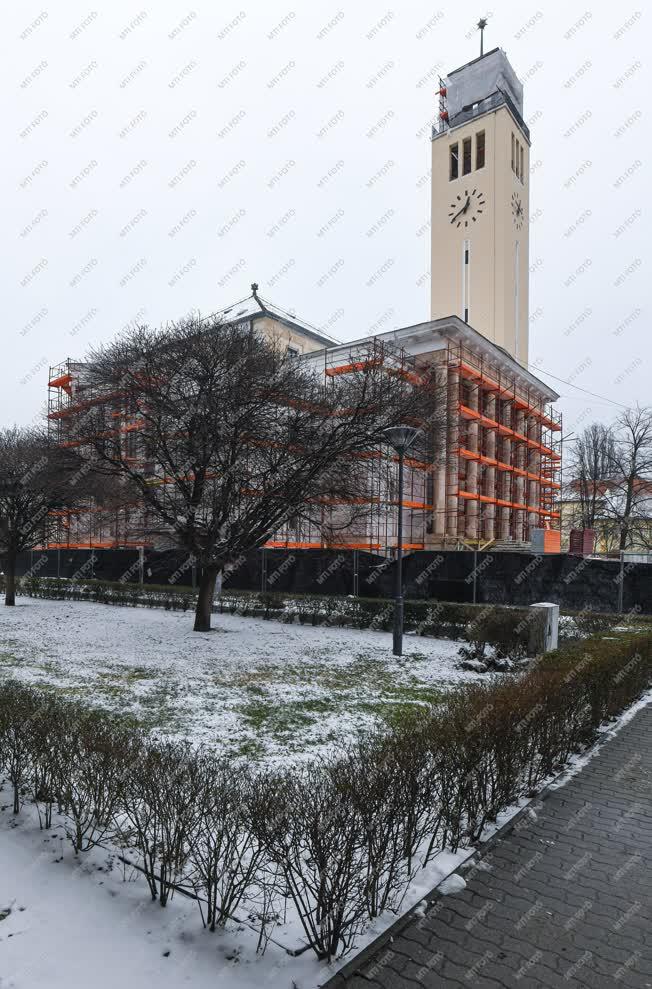 Egyházi épület - Debrecen - Felújítják az egyetemi templomot 