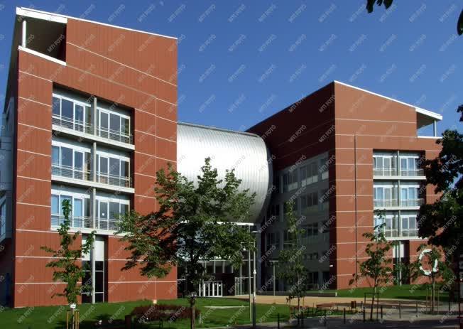 Oktatás - A BME új épületei