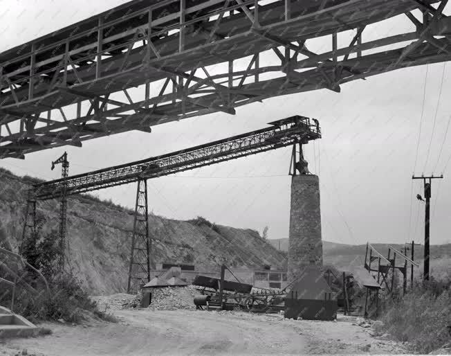 Ipar - Beruházás a Hejőcsabai Cement- és Mészműben