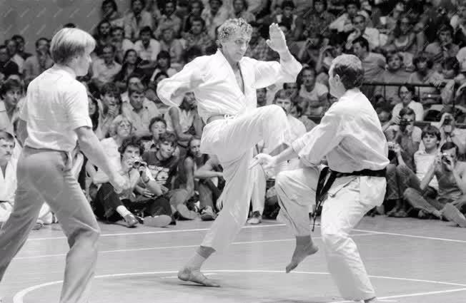 Sport - Első hazai hivatalos karate verseny