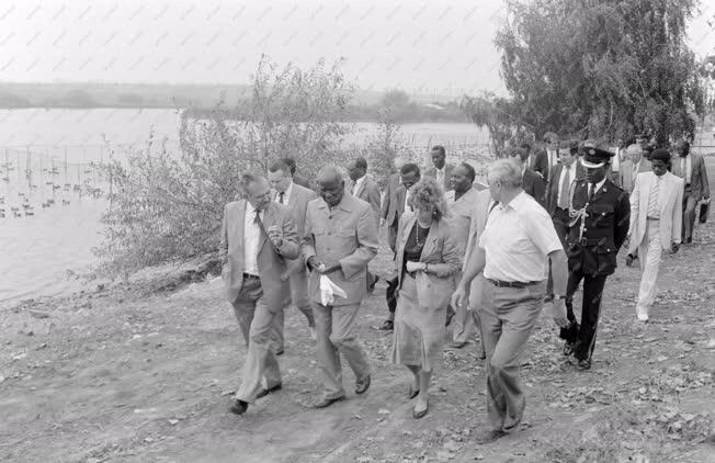 Külkapcsolat - Kenneth Kaunda zambiai elnök Magyarországon