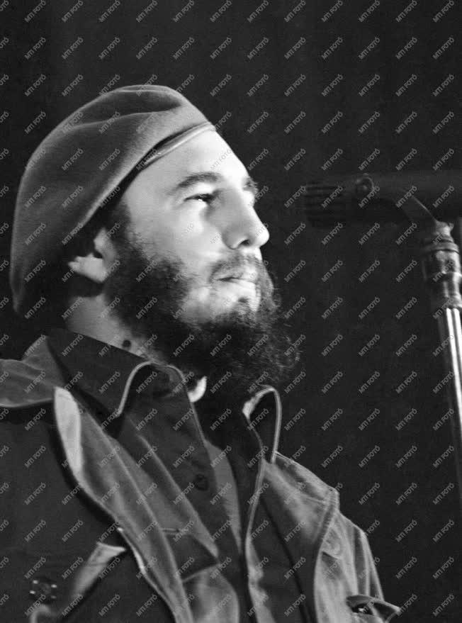 Belpolitika - Nagygyűlés - Fidel Castro beszéde