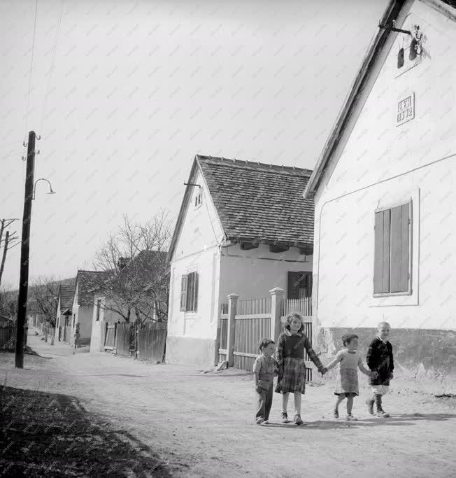 Táj, város - Budaörs 1949-ben