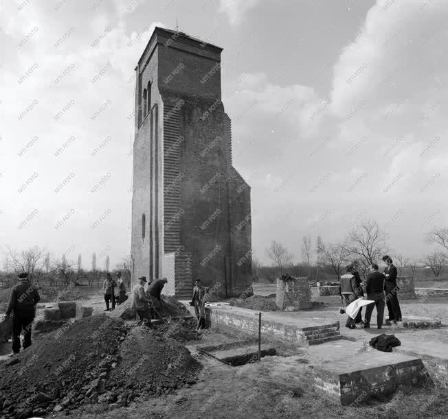 Tudomány - Régészet - Középkori leletek