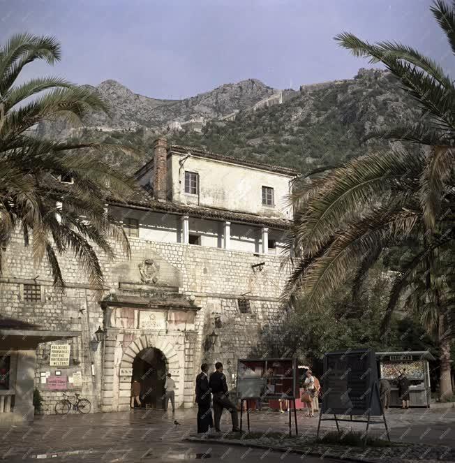 Városkép - Jugoszlávia - Kotor