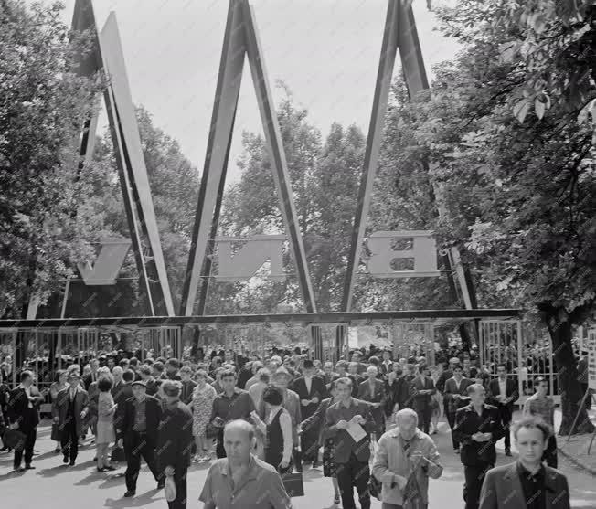 Városkép-életkép - A Budapesti Nemzetközi Vásáron