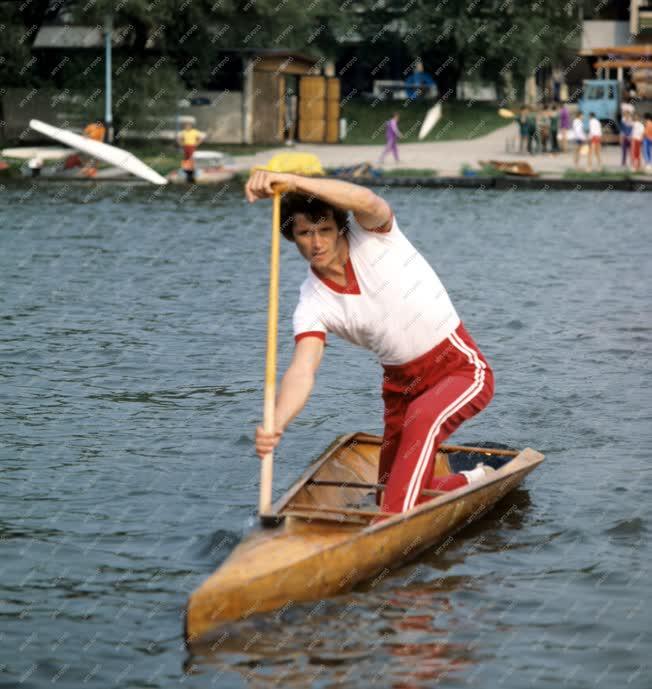 Sport - A kajak-kenu válogatott edzőtábora