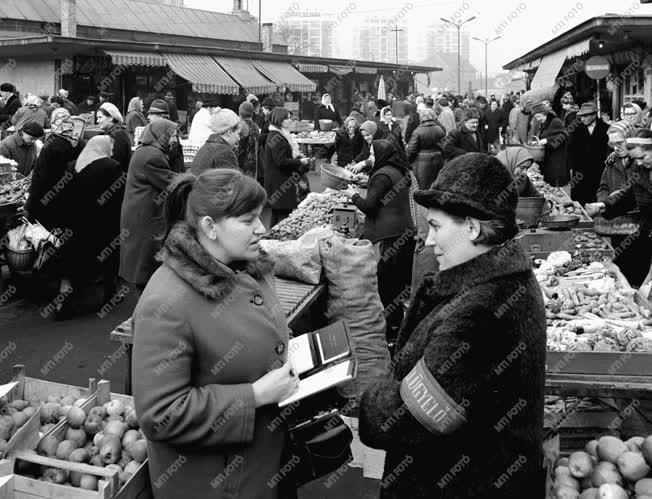 Belpolitika - Óbuda az 1971-es választások előtt