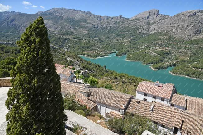 Turizmus - Guadalest - Embalse de Guadalest