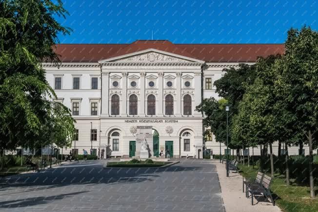Épületfotó - Budapest - A Nemzeti Közszolgálati Egyetem 