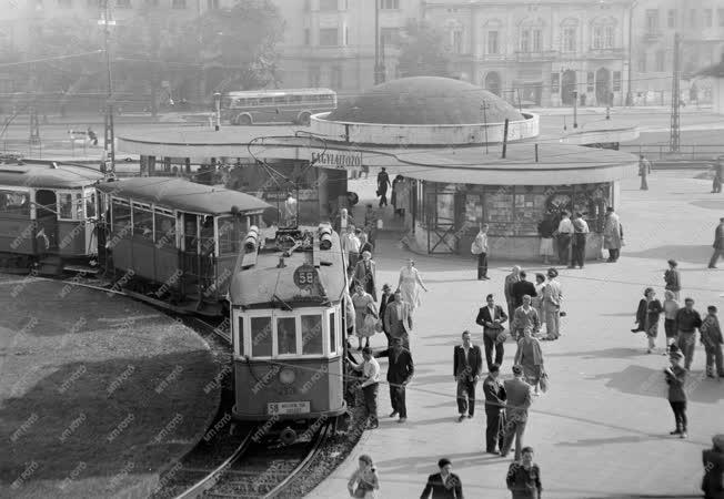 Közlekedés - Moszkva tér