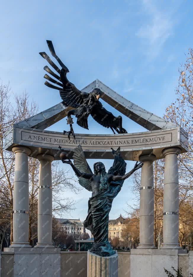 Emlékmű - Budapest - A német megszállás áldozatainak emlékműve