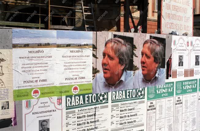 Választási plakátok Győrött