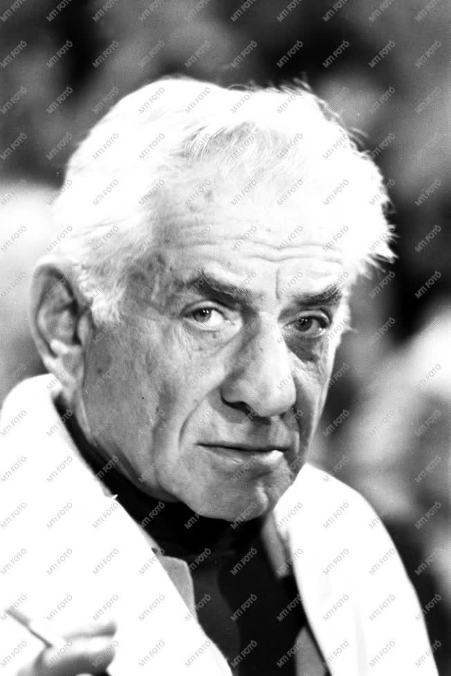 Leonard Bernstein amerikai zeneszerző 
