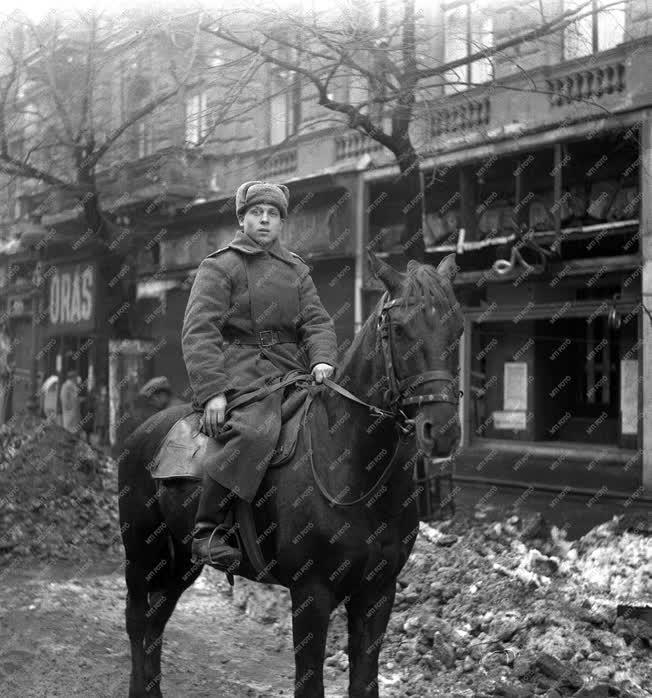 Történelem - II. világháború - Szovjet katona