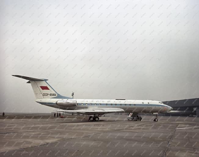 Közlekedés - Tu-134 repülőgép