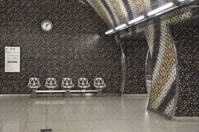Közlekedés - Budapest - Szent Gellért téri metróállomás