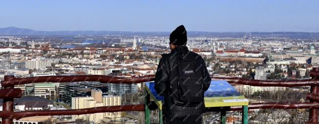 Városkép - Budapest - Panoráma a Sas-hegyről