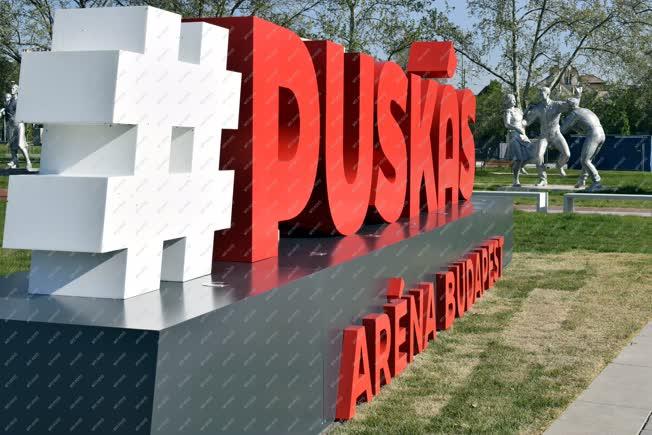 Kultúra - Megújult a Puskás Ferenc Stadion szoborparkja  