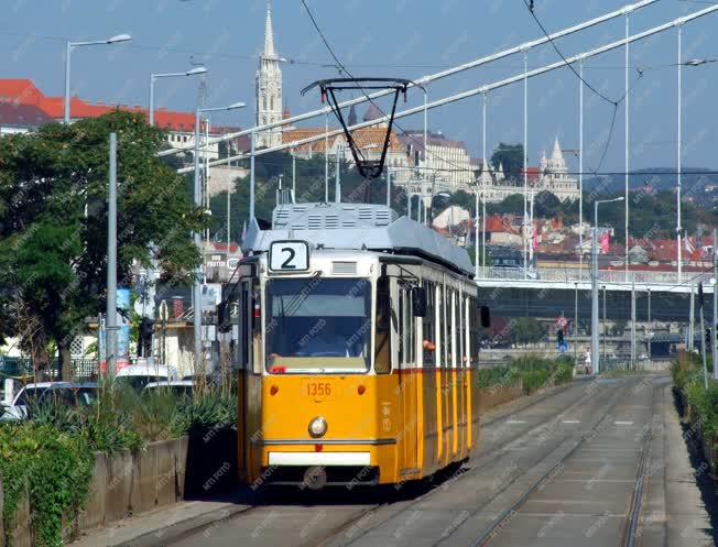 Közlekedés - Budapest - 2-es villamos