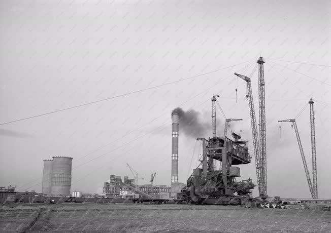 Ipar - Energia - Próbafűtés a gyöngyösi Gagarin Hőerőműben