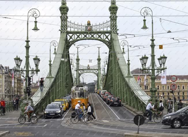 Városkép - Budapest - Szabadság híd
