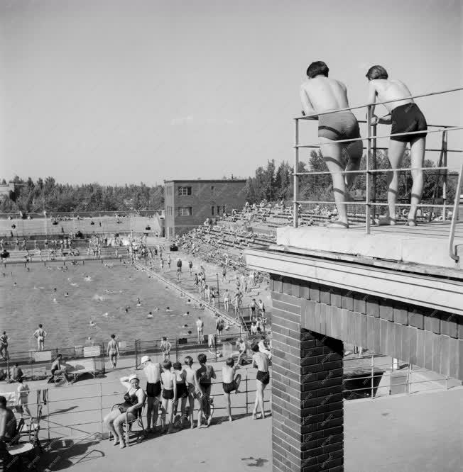 Sport - Nemzeti Sportuszoda