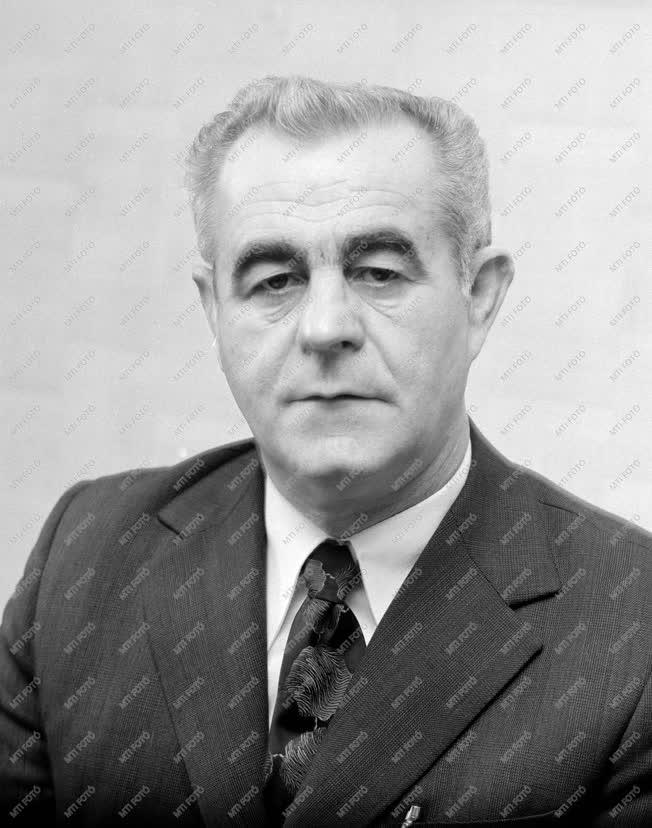 1975-ös Állami díjasok - Kisvári János