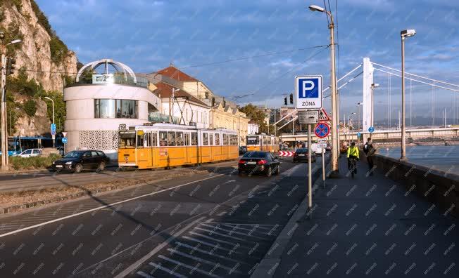 Közlekedés - Budapest - BKK 19-es villamos