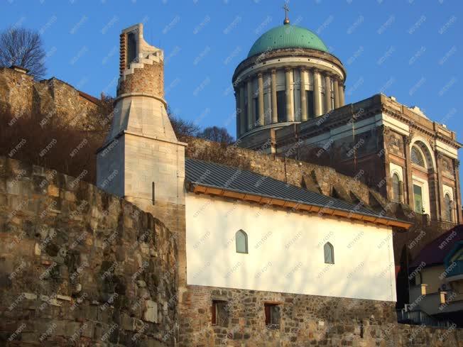 Városkép - Esztergom - Török dzsámi és a főszékesegyház