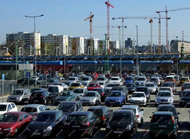 Városkép - Budapest - P+R parkoló a főváros XI. kerületében