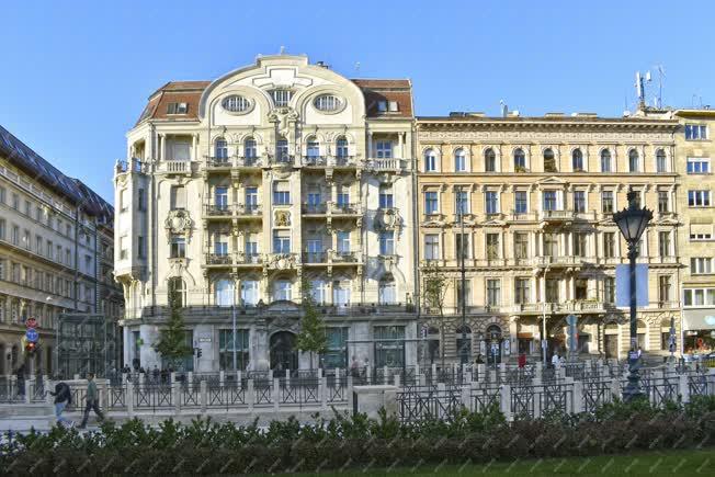 Városkép - Budapest - Merkantil bank 