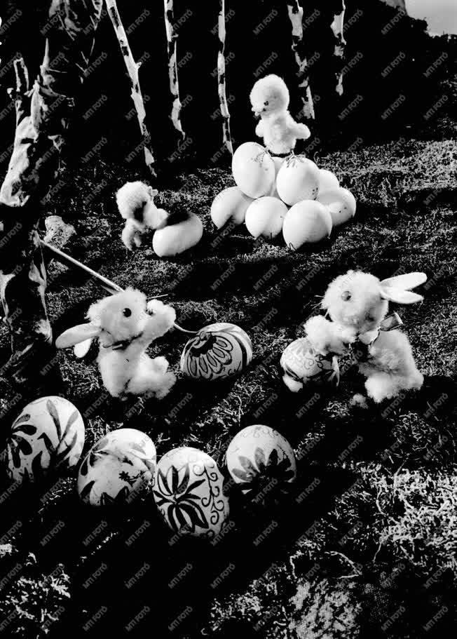 Vallás - Húsvéti hangulat 1956-ban