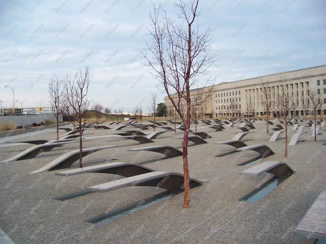 Emlékmű - Pentagon Memorial