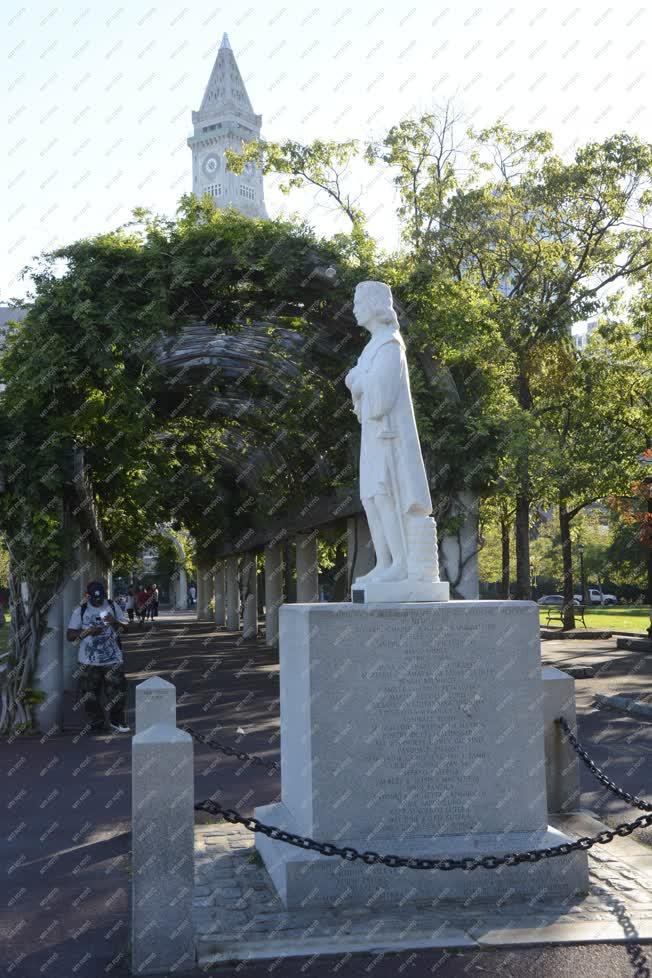 Városkép - Boston - Christofer Columbus-szobor