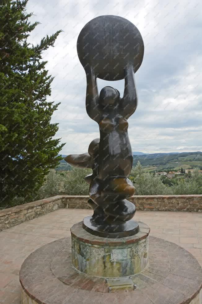 Műalkotás - San Gimignano - Nap és víz című szobor