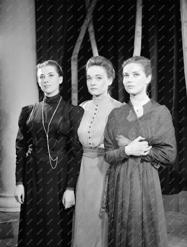 Kultúra - Színház - Csehov: Három nővér
