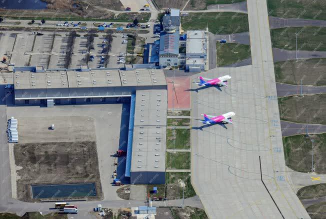 Légi közlekedés - Debrecen - Leállt a WIZZ Air légitársaság 