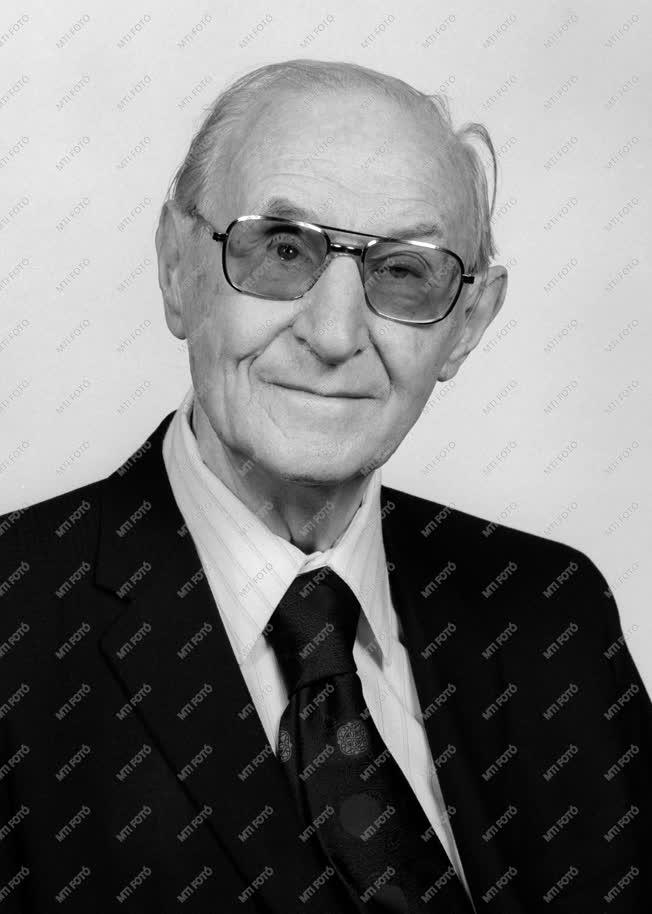 1988-as Állami Díjasok - Dr. Bartha Dénes